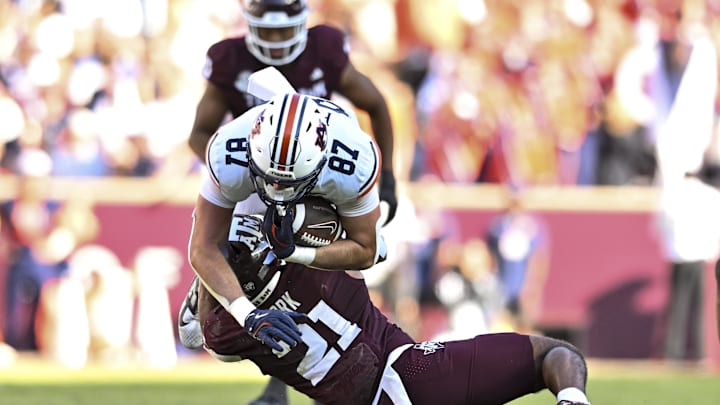 Auburn's defense was strong again, but the offense was anemic 