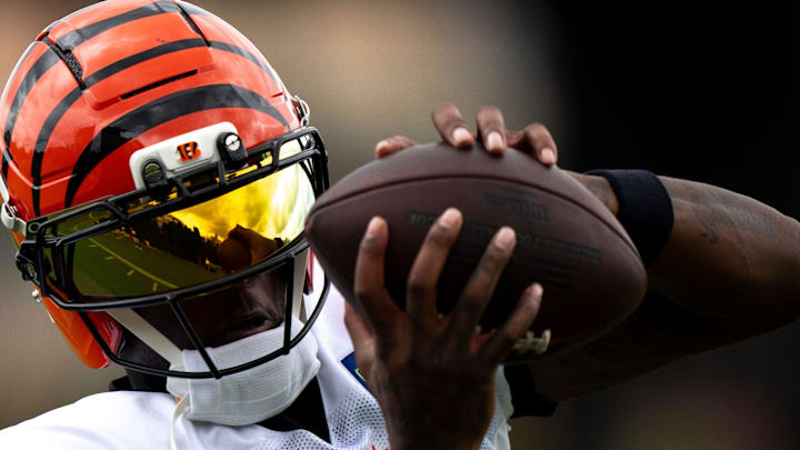 Cincinnati Bengals wide receiver Tee Higgins (5) catches a pass during Cincinnati Bengals Practice in Cincinnati on Aug. 21, 2025.