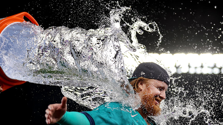 Justin Turner celebrating win with Mariners