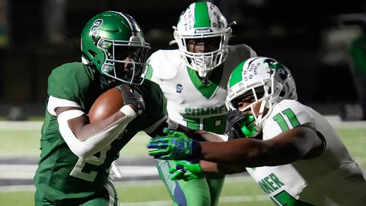 Venice running back Dorien Jones (2), shown here during a playoff game last year, has rushed for 229 yards and six TDs in leading the Indians to a 3-0 start and the No. 8 ranking in this week's High School On SI Florida Football Top 25 rankings. Venice running back Dorien Jones (2), shown here during a playoff game last year, has rushed for 229 yards and six TDs in leading the Indians to a 3-0 start and the No. 8 ranking in this week's High School On SI Florida Football Top 25 rankings.