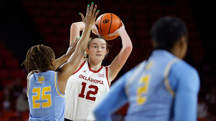 Oklahoma Sooners guard Payton Verhulst