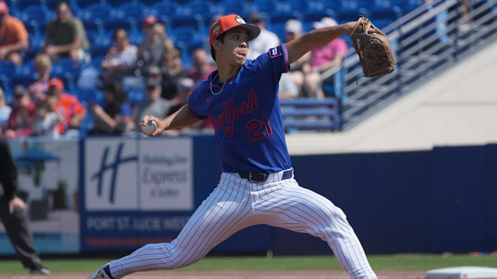 Feb 25, 2026; Port St. Lucie, Florida, USA; New York Mets pitcher Jonah Tong (21) pitches in the first inning against the St. Louis Cardinals at Clover Park. Mandatory Credit: Jim Rassol-Imagn Images Feb 25, 2026; Port St. Lucie, Florida, USA; New York Mets pitcher Jonah Tong (21) pitches in the first inning against the St. Louis Cardinals at Clover Park. Mandatory Credit: Jim Rassol-Imagn Images
