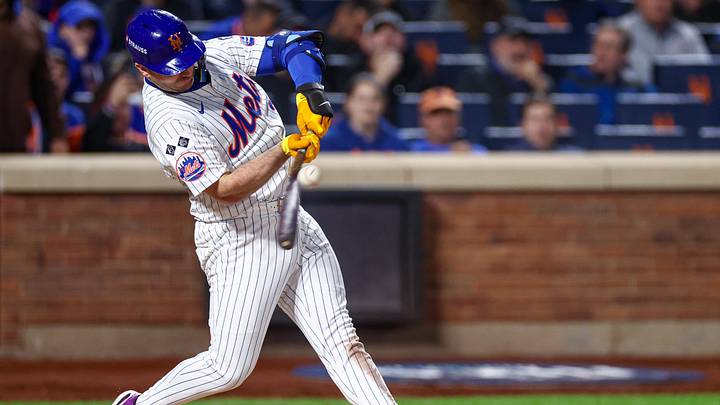 Oct 18, 2024; New York City, New York, USA; New York Mets first baseman Pete Alonso (20) singles during the eighth inning against the Los Angeles Dodgers during game five of the NLCS for the 2024 MLB playoffs at Citi Field. Mandatory Credit: Vincent Carchietta-Imagn Images Oct 18, 2024; New York City, New York, USA; New York Mets first baseman Pete Alonso (20) singles during the eighth inning against the Los Angeles Dodgers during game five of the NLCS for the 2024 MLB playoffs at Citi Field. Mandatory Credit: Vincent Carchietta-Imagn Images
