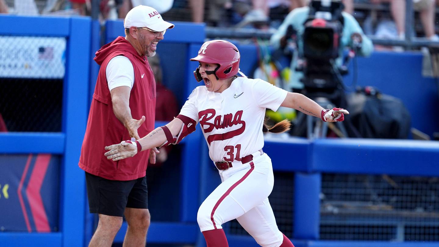 Alabama's Postseason Path Shows How Difficult It is To Win a Title: Just a Minute