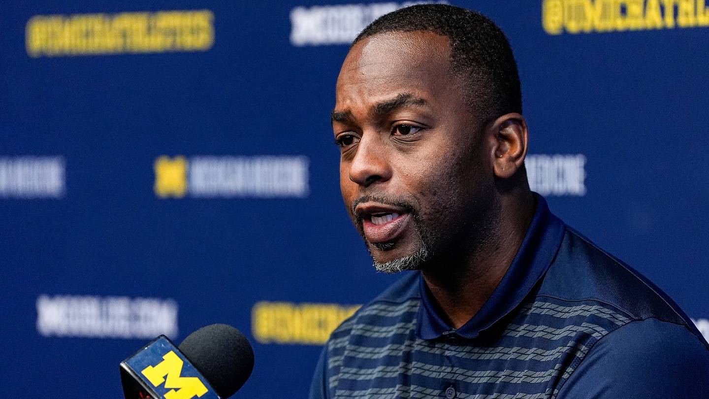 Pinpointing one transfer who'd increase Michigan's chances of repeating as national champs