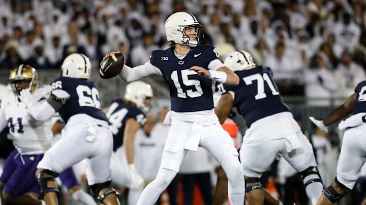 Penn State quarterback Drew Allar (15) throws a pass against the Washington Huskies during the first quarter at Beaver Stadium.