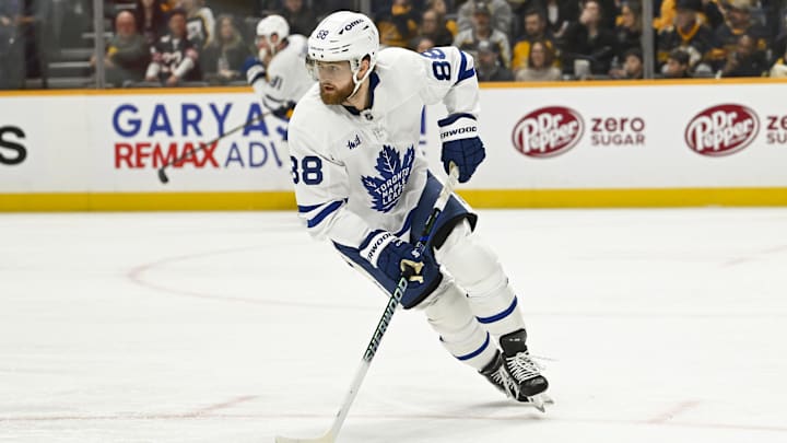 William Nylander was seen flipping off the camera from a suite during the Maple Leafs’ loss to the Avalanche.