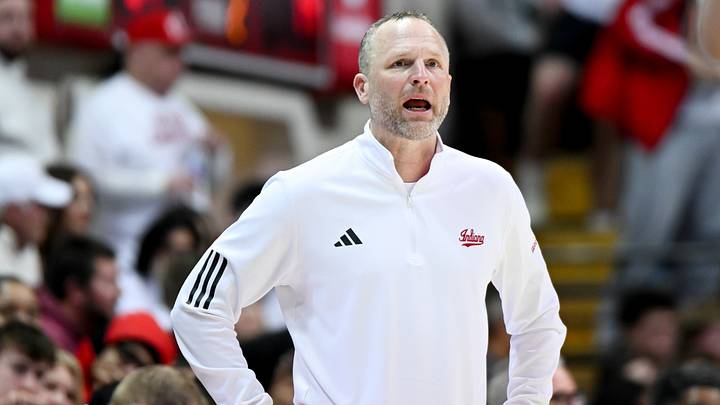 Mar 1, 2026; Bloomington, Indiana, USA; Indiana Hoosiers head coach Darian DeVries looks on against the Michigan State Spartans during the second half at Simon Skjodt Assembly Hall. Mandatory Credit: Robert Goddin-Imagn Images Mar 1, 2026; Bloomington, Indiana, USA; Indiana Hoosiers head coach Darian DeVries looks on against the Michigan State Spartans during the second half at Simon Skjodt Assembly Hall. Mandatory Credit: Robert Goddin-Imagn Images
