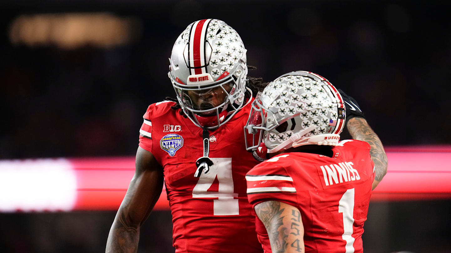 No. 1 college football WR posts cryptic message on former teammates' transfer portal decision