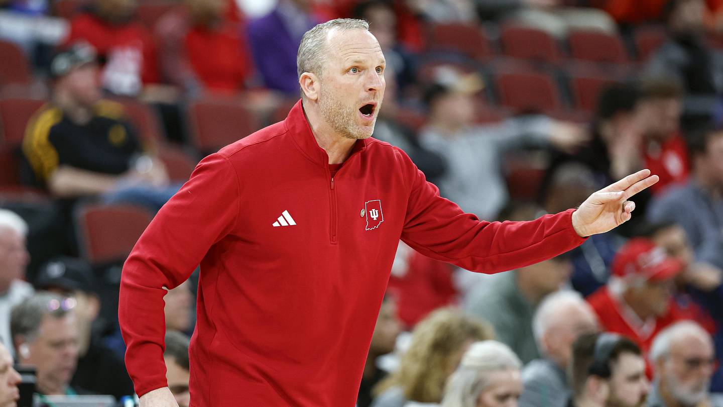 Indiana Basketball Eyeing Elite 2027 Rim Protector Lewis Uvwo