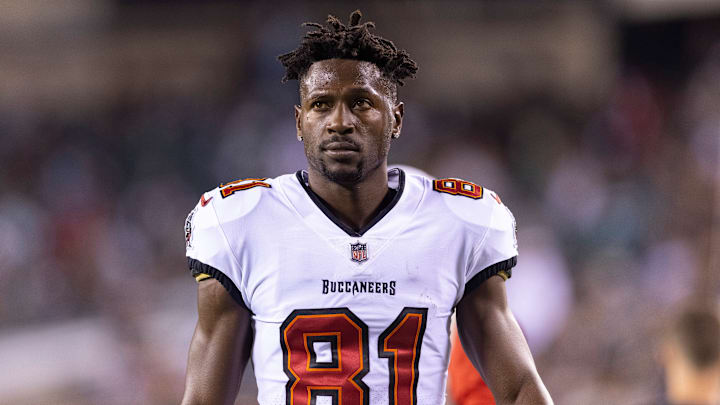 Antonio Brown será baja dos semanas por una lesión en el tobillo 