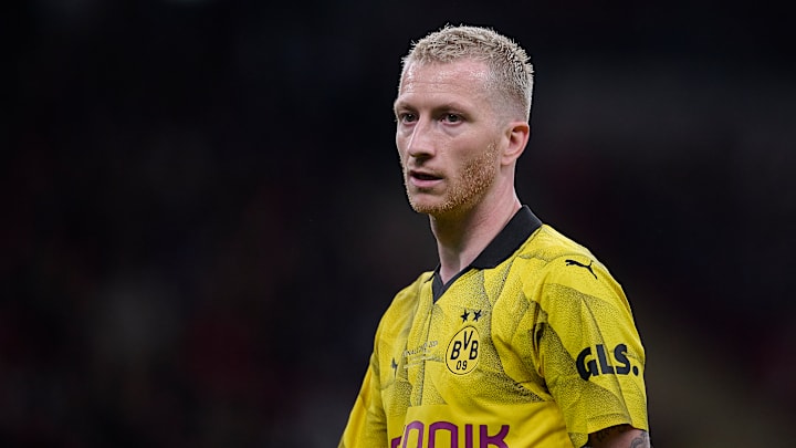 We have more updates on Marco Reus and his imminent signing with LA Galaxy, explaining why the German footballer hasn't been unveiled yet.