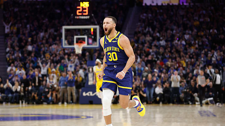 Los Angeles Lakers v Golden State Warriors