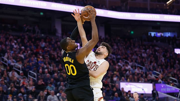 Cleveland Cavaliers v Golden State Warriors