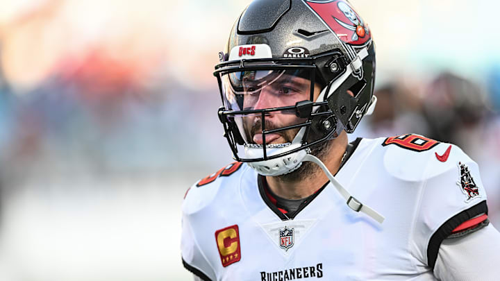Buccaneers vs. Raiders announcers, TV channel, referees for Week 14