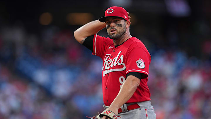 Cincinnati Reds infielder Mike Moustakas.