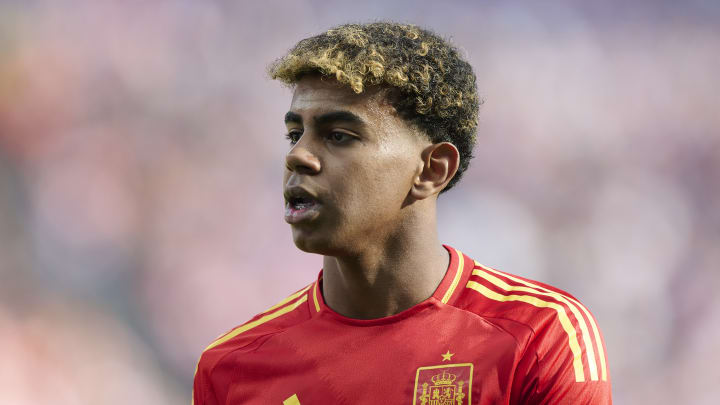 Lamine Yamal avec la Roja Lamine Yamal avec la Roja