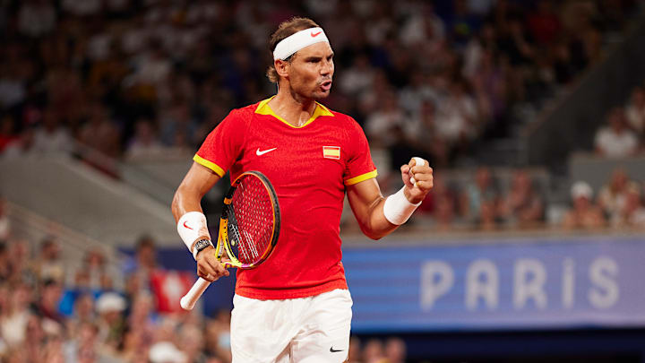 Rafael Nadal devrait prendre sa retraite. Rafael Nadal devrait prendre sa retraite.