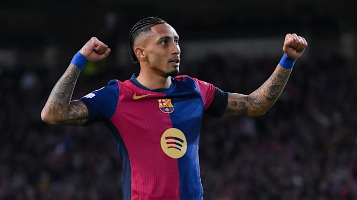 Le maillot domicile du FC Barcelone pour la saison prochaine aurait fuité. Le maillot domicile du FC Barcelone pour la saison prochaine aurait fuité.