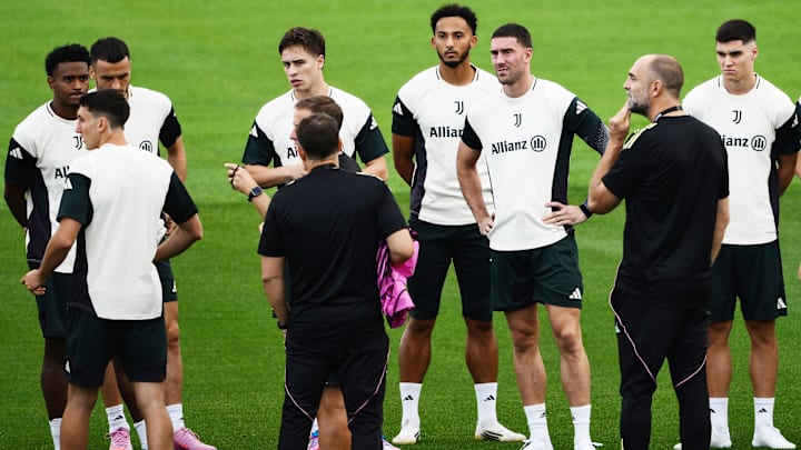 FBL-EUR-C1-JUVENTUS-TRAINING FBL-EUR-C1-JUVENTUS-TRAINING