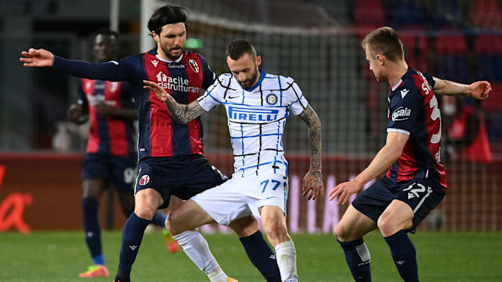 Bologna ocupa o meio da tabela de classificação 