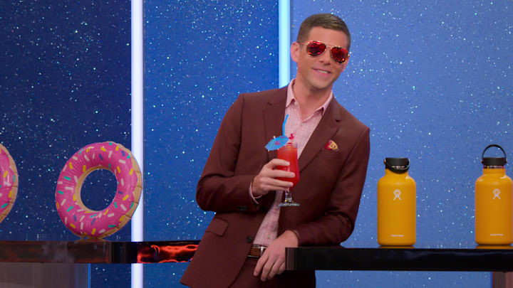 IS IT CAKE? Mikey Day in episode 2 of IS IT CAKE? Cr. Courtesy of Netflix © 2024