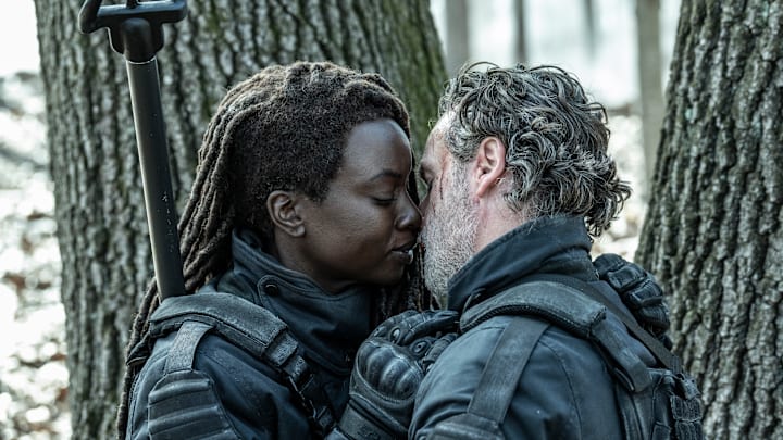 Andrew Lincoln as Rick Grimes, Danai Gurira as Michonne - The Walking Dead: The Ones Who Live _ Season 1, Episode 3 - Photo Credit: Gene Page/AMC