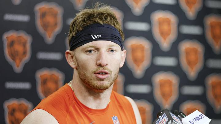 May 8, 2026; Lake Forest, IL, USA; Chicago Bears defensive back Dillon Thieneman (31) speaks during Rookie Minicamp at Halas Hall. Mandatory Credit: Kamil Krzaczynski-Imagn Images May 8, 2026; Lake Forest, IL, USA; Chicago Bears defensive back Dillon Thieneman (31) speaks during Rookie Minicamp at Halas Hall. Mandatory Credit: Kamil Krzaczynski-Imagn Images