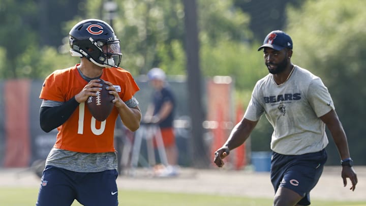 Jul 23, 2025; Lake Forest, IL, USA; Chicago Bears quarterback Caleb Williams (18) looks to pass the ball during training camp at Halas Hall. Mandatory Credit: Kamil Krzaczynski-Imagn Images Jul 23, 2025; Lake Forest, IL, USA; Chicago Bears quarterback Caleb Williams (18) looks to pass the ball during training camp at Halas Hall. Mandatory Credit: Kamil Krzaczynski-Imagn Images