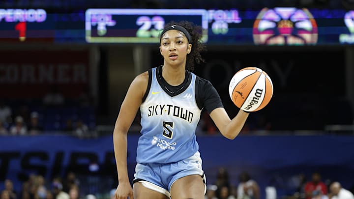 The Sky are road underdogs on Sunday afternoon.