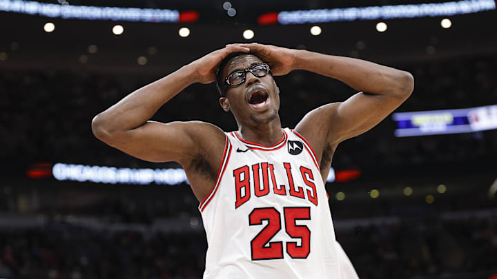 Jalen Smith and the Bulls are road underdogs in Golden State.