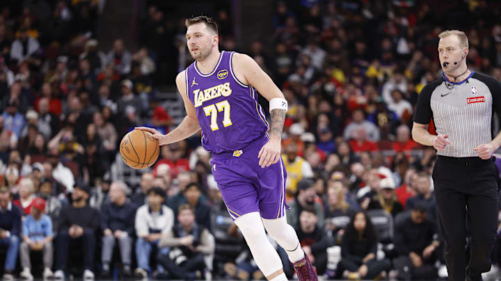 La camiseta 77 de Doncic sigue siendo la más vendida de la NBA