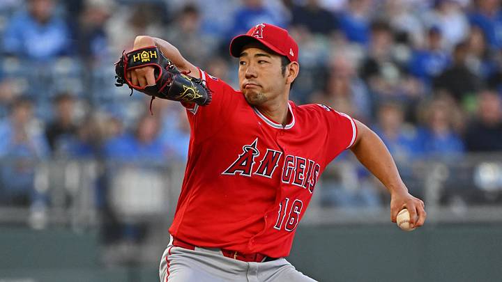 Apr 24, 2026; Kansas City, Missouri, USA; Los Angeles Angels starting pitcher Yusei Kikuchi (16) throws a pitch in the first inning against the Kansas City Royals at Kauffman Stadium. Mandatory Credit: Peter Aiken-Imagn Images Apr 24, 2026; Kansas City, Missouri, USA; Los Angeles Angels starting pitcher Yusei Kikuchi (16) throws a pitch in the first inning against the Kansas City Royals at Kauffman Stadium. Mandatory Credit: Peter Aiken-Imagn Images