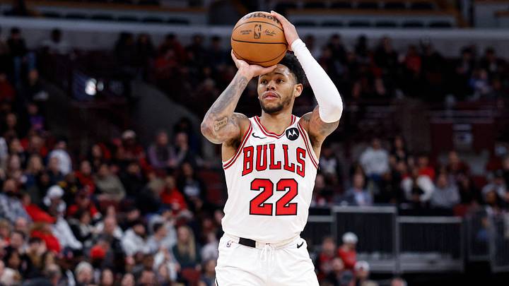 Feb 19, 2026; Chicago, Illinois, USA; Chicago Bulls guard Anfernee Simons (22) shoots against the Toronto Raptors during the second half at United Center. Mandatory Credit: Kamil Krzaczynski-Imagn Images Feb 19, 2026; Chicago, Illinois, USA; Chicago Bulls guard Anfernee Simons (22) shoots against the Toronto Raptors during the second half at United Center. Mandatory Credit: Kamil Krzaczynski-Imagn Images