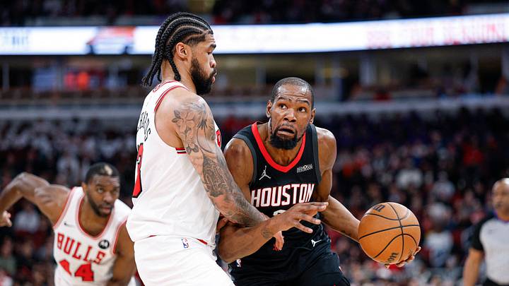 Mar 23, 2026; Chicago, Illinois, USA; Chicago Bulls center Nick Richards (13) defends against Houston Rockets forward Kevin Durant (7) during the first half at United Center. Mandatory Credit: Kamil Krzaczynski-Imagn Images Mar 23, 2026; Chicago, Illinois, USA; Chicago Bulls center Nick Richards (13) defends against Houston Rockets forward Kevin Durant (7) during the first half at United Center. Mandatory Credit: Kamil Krzaczynski-Imagn Images