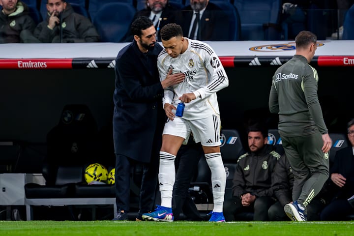 กิลเลียน เอ็มบัปเป และ อัลบาโร อาร์เบโลอา