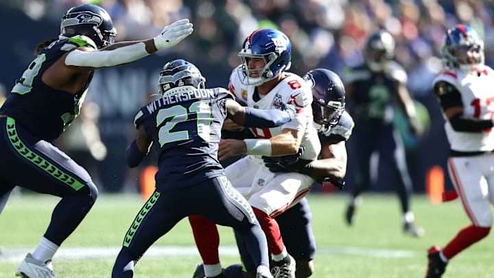 Seahawks Devon Witherspoon and Derick Hall
