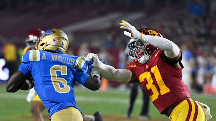 USC Trojans defeated the UCLA Bruins 29-10 to win a NCAA football game at the Los Angeles Memorial USC Trojans defeated the UCLA Bruins 29-10 to win a NCAA football game at the Los Angeles Memorial