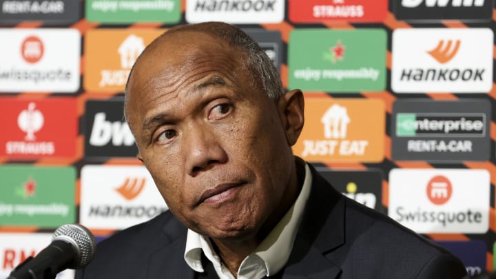 Antoine Kombouaré va accueillir un jeune en manque de temps de jeu à Nantes. Antoine Kombouaré va accueillir un jeune en manque de temps de jeu à Nantes.