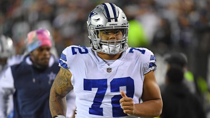 Oct 16, 2022; Philadelphia, Pennsylvania, USA; Dallas Cowboys defensive tackle Trysten Hill (72) against the Philadelphia Eagles at Lincoln Financial Field. Mandatory Credit: Eric Hartline-Imagn Images