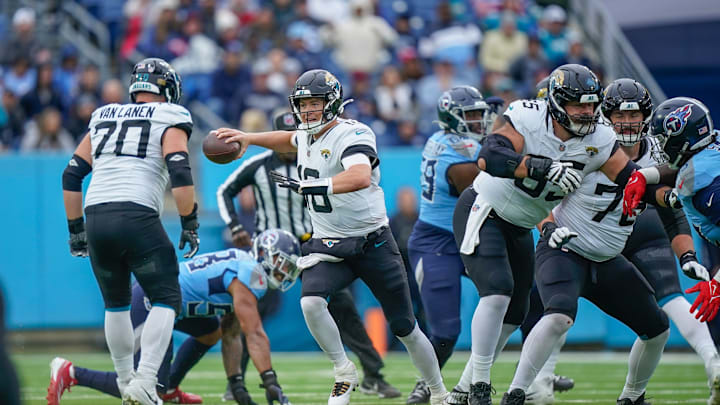 Jacksonville Jaguars quarterback Mac Jones (10) looks downfield during the second quarter at Nissan Stadium in Nashville, Tenn., Sunday, Dec. 8, 2024.