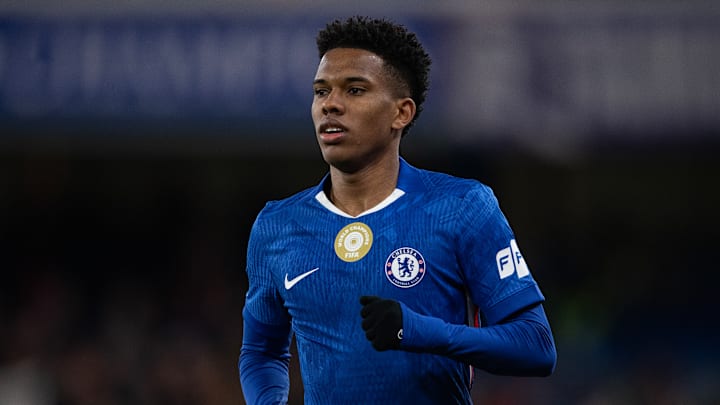 Com Estêvão, Chelsea faz duelo de G4 contra o Aston Villa Com Estêvão, Chelsea faz duelo de G4 contra o Aston Villa