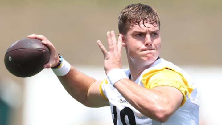 Jul 24, 2025; Latrobe, PA, USA;  Pittsburgh Steelers quarterback Will Howard (18) participates in drills during training camp at Saint Vincent College. Mandatory Credit: Charles LeClaire-Imagn Images