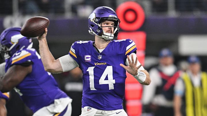 Minnesota Vikings quarterback Sam Darnold throws a pass against the Indianapolis Colts