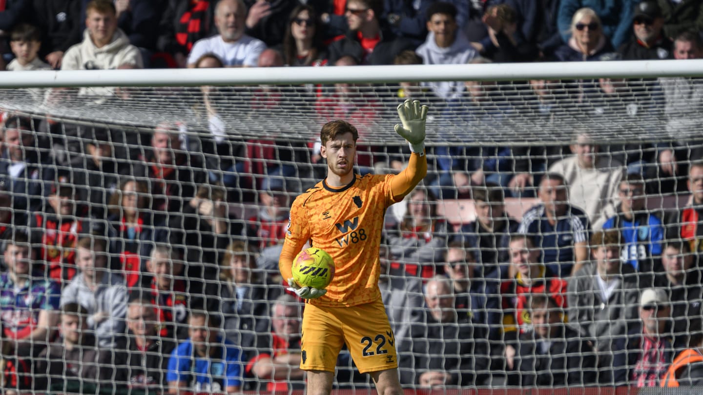 Chelsea Willing to Pay €50M for Robin Roefs of Sunderland