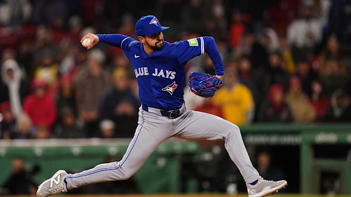 Apr 9, 2025; Boston, Massachusetts, USA; Toronto Blue Jays pitcher Nick Sandlin (52) throws a pitch against the Boston Red Sox in the eleventh inning at Fenway Park. Mandatory Credit: David Butler II-Imagn Images Apr 9, 2025; Boston, Massachusetts, USA; Toronto Blue Jays pitcher Nick Sandlin (52) throws a pitch against the Boston Red Sox in the eleventh inning at Fenway Park. Mandatory Credit: David Butler II-Imagn Images