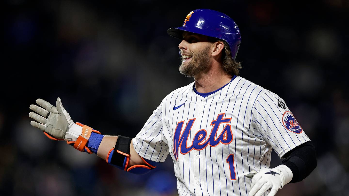 Royals Eye Outfield Upgrades, Explore Trade Options