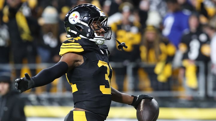 Oct 28, 2024; Pittsburgh, Pennsylvania, USA; Pittsburgh Steelers cornerback Beanie Bishop Jr. (31) celebrates his interception against the New York Giants during the fourth quarter at Acrisure Stadium. Mandatory Credit: Charles LeClaire-Imagn Images