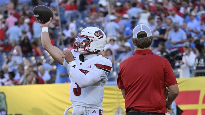 Sep 6, 2026; Nashville, Tennessee, USA; Louisville Cardinals quarterback Lincoln Kienholz (3) warms up prior to a game against the Mississippi Rebels at Nissan Stadium. Mandatory Credit: Steve Roberts-Imagn Images Sep 6, 2026; Nashville, Tennessee, USA; Louisville Cardinals quarterback Lincoln Kienholz (3) warms up prior to a game against the Mississippi Rebels at Nissan Stadium. Mandatory Credit: Steve Roberts-Imagn Images