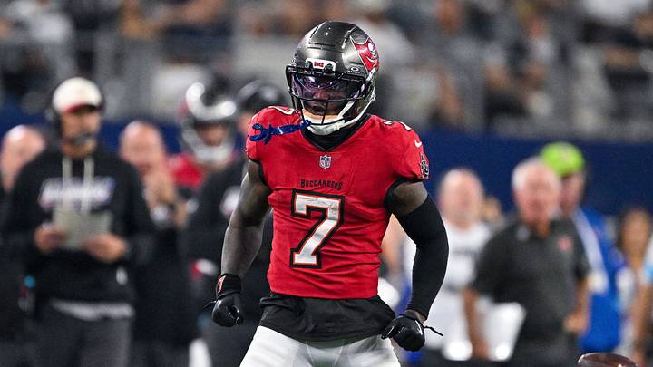 Oct 8, 2026; Arlington, Texas, USA; Tampa Bay Buccaneers running back Bucky Irving (7) celebrates during the game between the Cowboys and the Buccaneers at AT&T Stadium. Mandatory Credit: Jerome Miron-Imagn Images Oct 8, 2026; Arlington, Texas, USA; Tampa Bay Buccaneers running back Bucky Irving (7) celebrates during the game between the Cowboys and the Buccaneers at AT&T Stadium. Mandatory Credit: Jerome Miron-Imagn Images